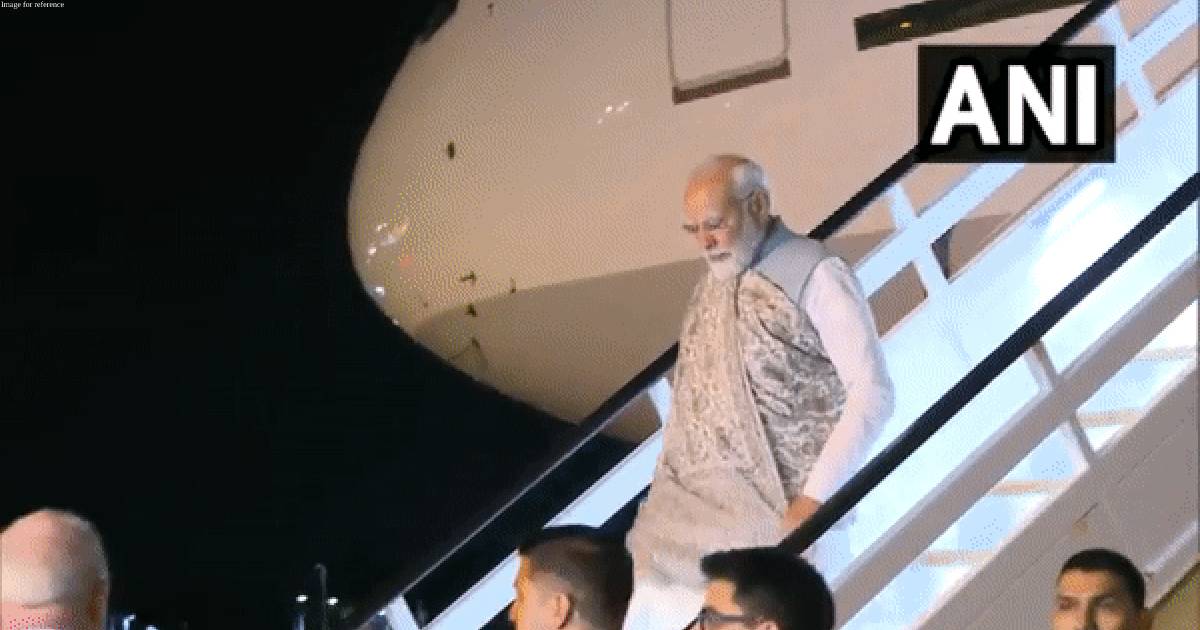 91-year-old among diaspora who arrive in Sydney on 'Modi Airways' to greet PM Modi